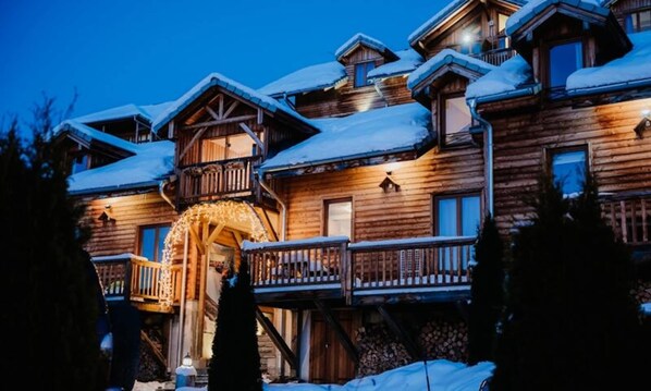 Exterior - Chalet in Embrun With Lake Views & Spa (Les Orres)
