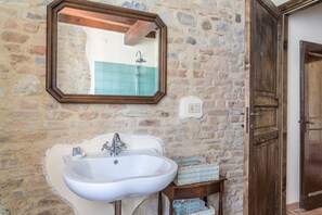 Dusche, Haartrockner