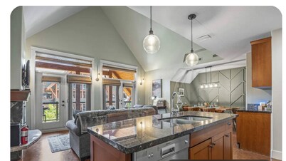 New on Market:  Panorama View Penthouse w. One  King Suite