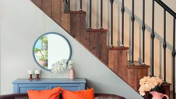 Flat-screen TV, fireplace
