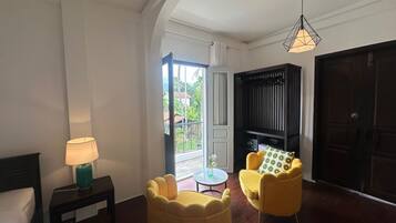 Suite, Balcony | In-room safe, free WiFi, bed sheets