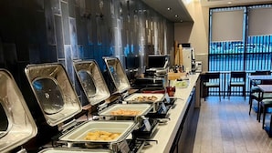 Kontinental frokost hver dag (mot et tillegg)