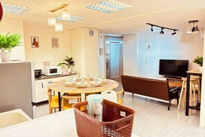 Interior - youcity @ Taipei 101 101mrt (The whole floor apartment is for you to use, large space,) (Taipei)