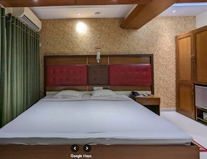 Habitación Deluxe doble, vistas a la ciudad | Wifi gratis