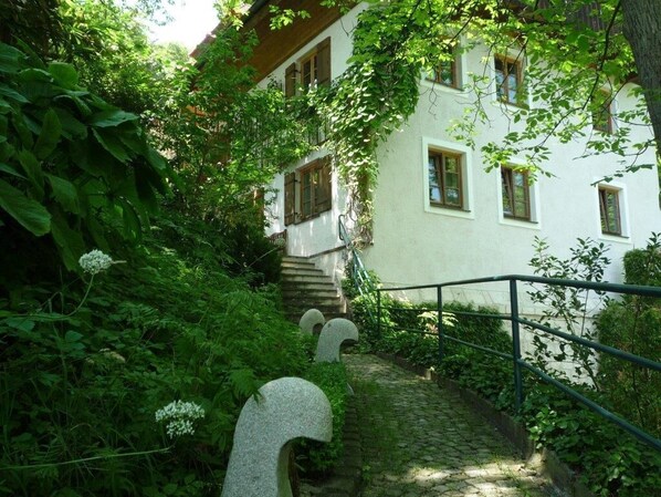 Unterkunftsgel ände