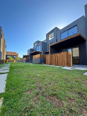 Studio | Halaman properti