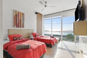 4 bedrooms, iron/ironing board, free WiFi, bed sheets - Amaré House - 4BR Luxury Stay (Cartagena de Indias)