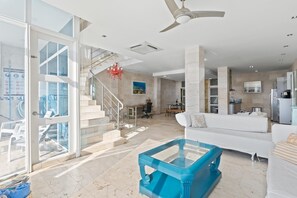 TV - Amaré House - 4BR Luxury Stay (Cartagena de Indias)