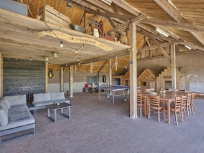 Games room - Group farmhouse with large garden and wideviews (Elsendorp)