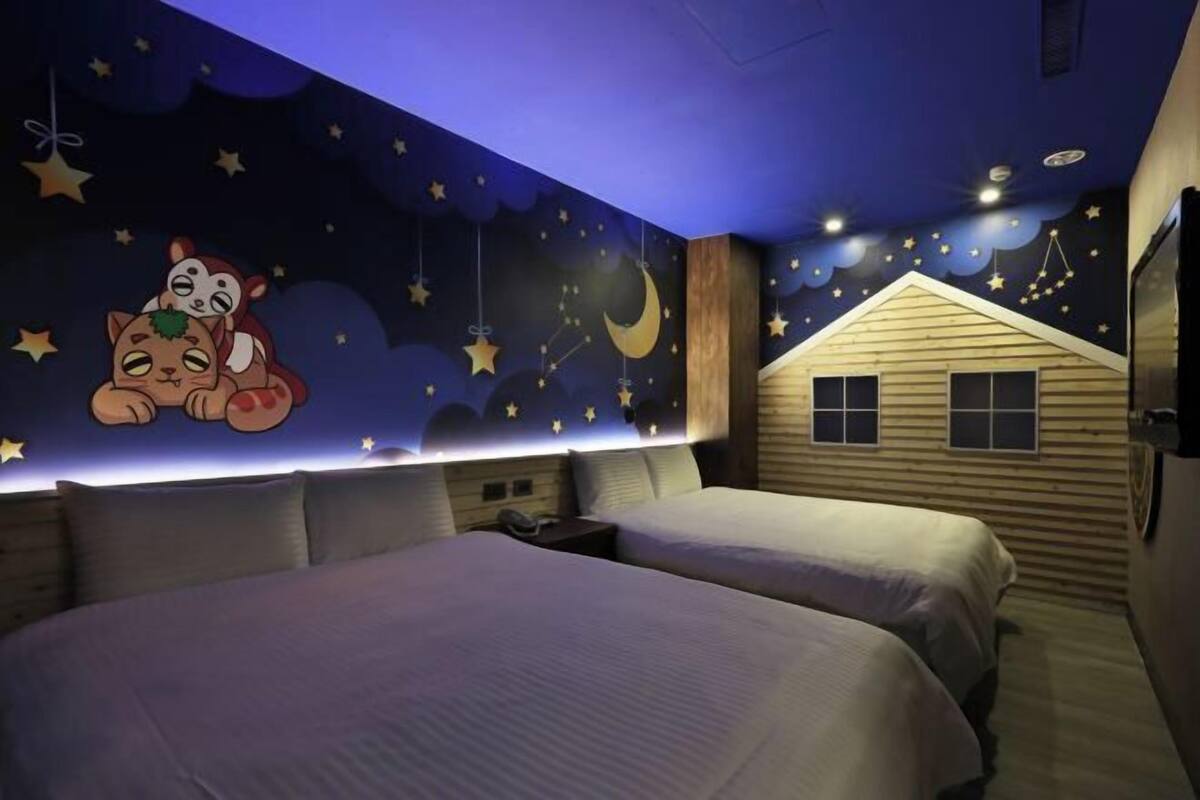 Cribs/infant beds