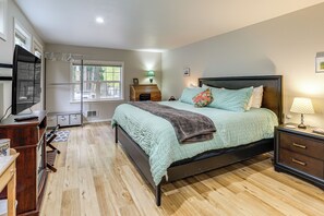 5 soveværelser, skrivebord, strygejern/strygebræt, weekendseng