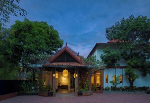 Front of property - Green Morodoc Garden Hotel (Siem Reap)