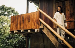 Loft, 1 Bedroom, Accessible, Balcony | Property grounds