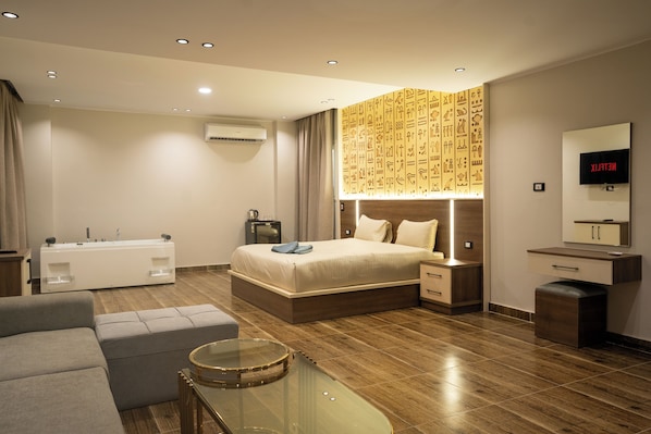 Superior Suite, Mountain View | Free minibar items, individually decorated, individually furnished