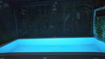 Casa, 2 habitaciones, fumadores, piscina privada | Piscina