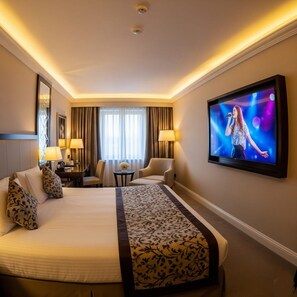 Double Room Single Use, Courtyard View | Desk, laptop workspace, free WiFi