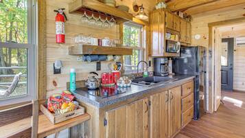 Fridge, microwave, coffee/tea maker, toaster