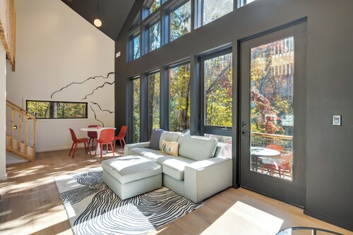 Ultimate Relaxation & Adventure: Home Near Brevard