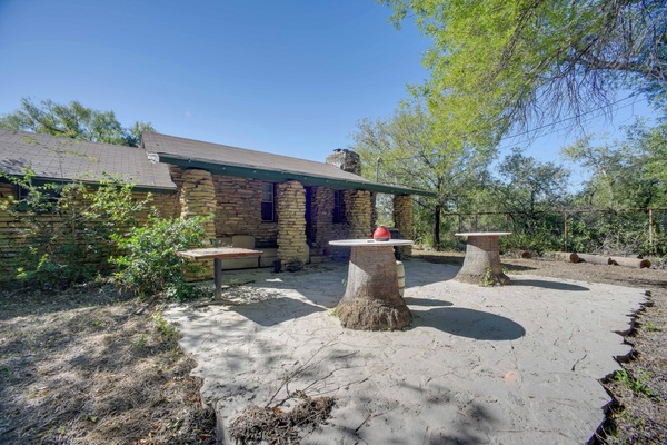 Del Rio Vacation Rental | Studio | 1BA | Steps Required | 750 Sq Ft