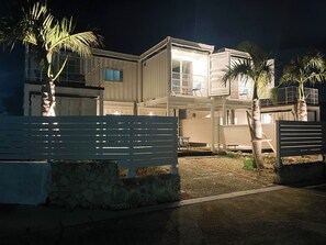 Exterior - Container Villa A with a sea view accommodates up to 8 people / Oshimagun Kagoshima (Oshimagun)