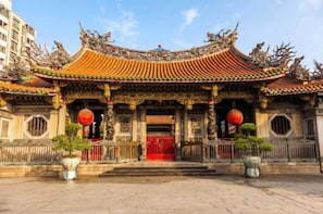 Ảnh chưa phân loại, 2 trong số 23 ảnh, nút