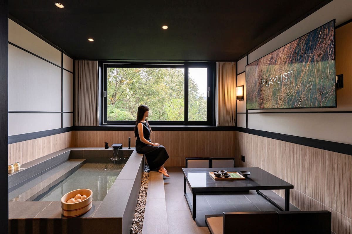 Signature Jacuzzi Room | Vardagsrum