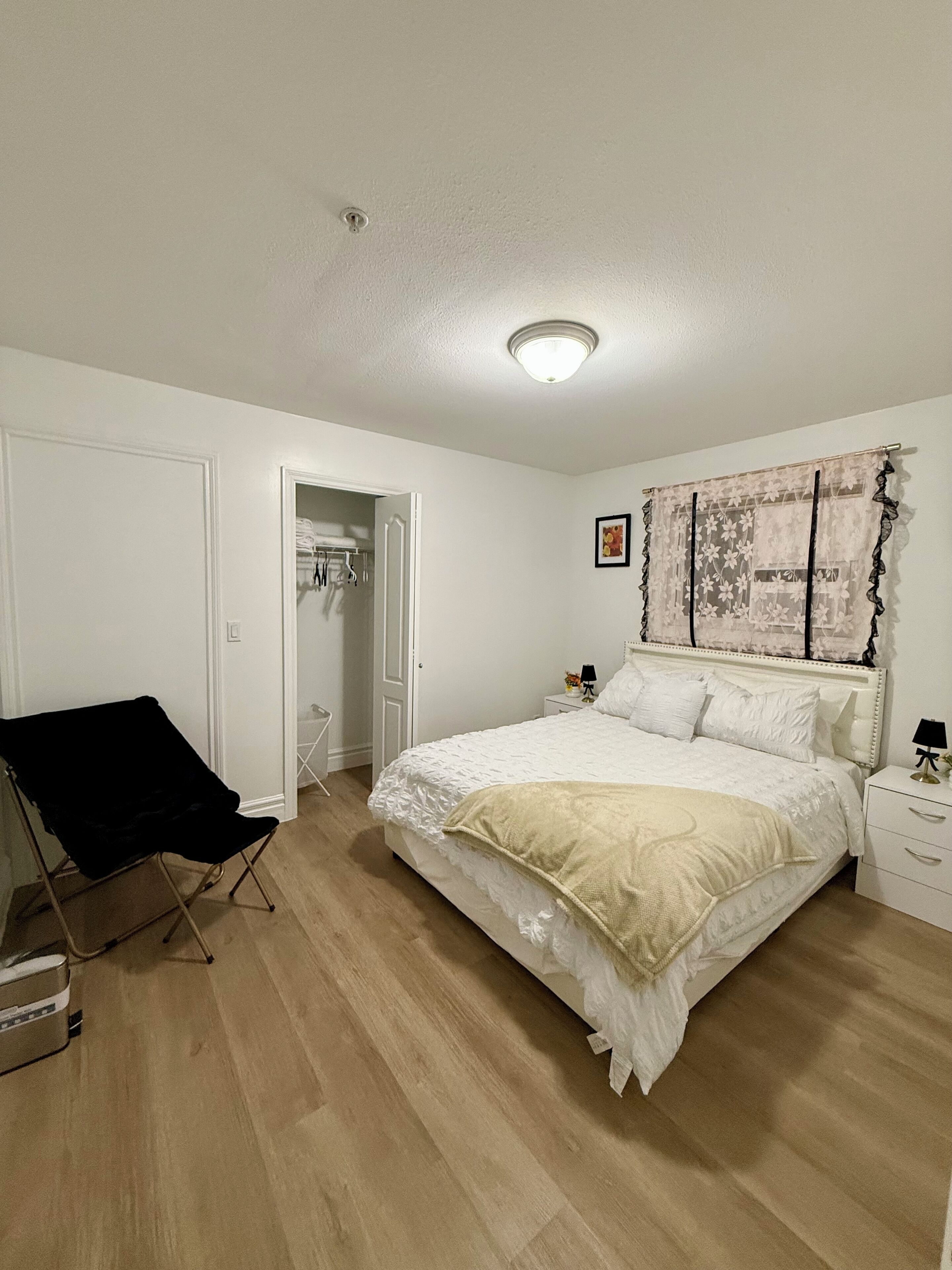 2 dormitorios, tabla de planchar con plancha, wifi gratis y ropa de cama