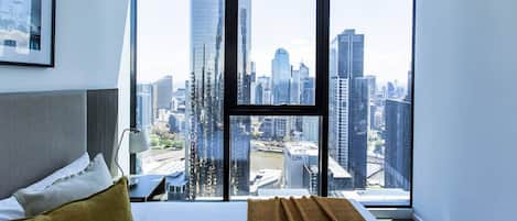 2 bedrooms, desk, iron/ironing board, WiFi