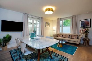 Room - Sophisticated Splendour (London)