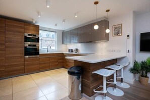 Room - Sophisticated Splendour (London)