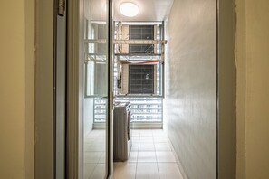 Desk, laptop workspace, free WiFi