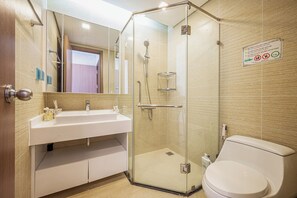 Shower, free toiletries, hair dryer, towels