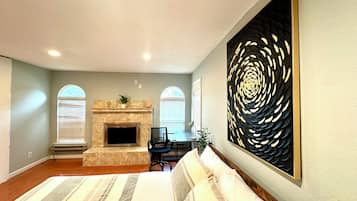 5 soverom og internettilgang