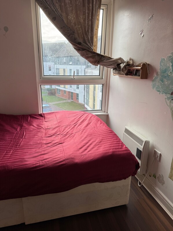 Shared Dormitory, 1 Bedroom | 1 bedroom - Room-charming Edinburgh Apartment With E (Edinburgh)