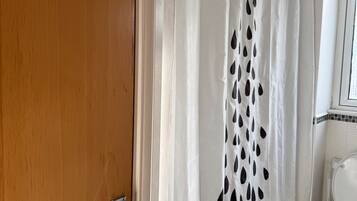 Shared Dormitory, 1 Bedroom | Bathroom