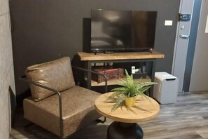 Room - Summer Time Homestay (Chiayi City)