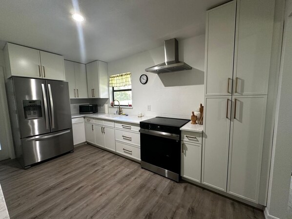 微波爐、焗爐、爐具