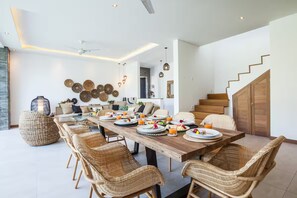 Dining - Amazing Luxury 4BR villa in the Heart of Seminyak (Badung)