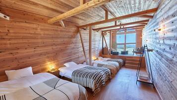 Luxury Villa, Ocean View | Free WiFi