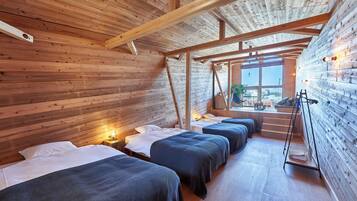 Luxury Villa, Ocean View | Free WiFi