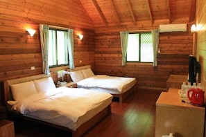 Room - Sun Moon Lake Youth Activity Center (Nantou)