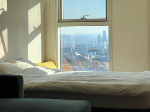 1 bedroom, free WiFi, bed sheets - Cozy Studio near Seoul Station with Gym and Lounge (Seoul)