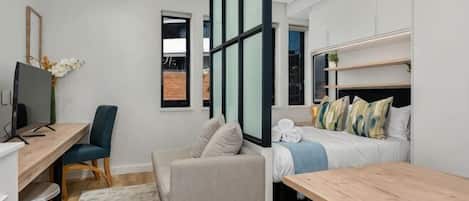Cribs/infant beds