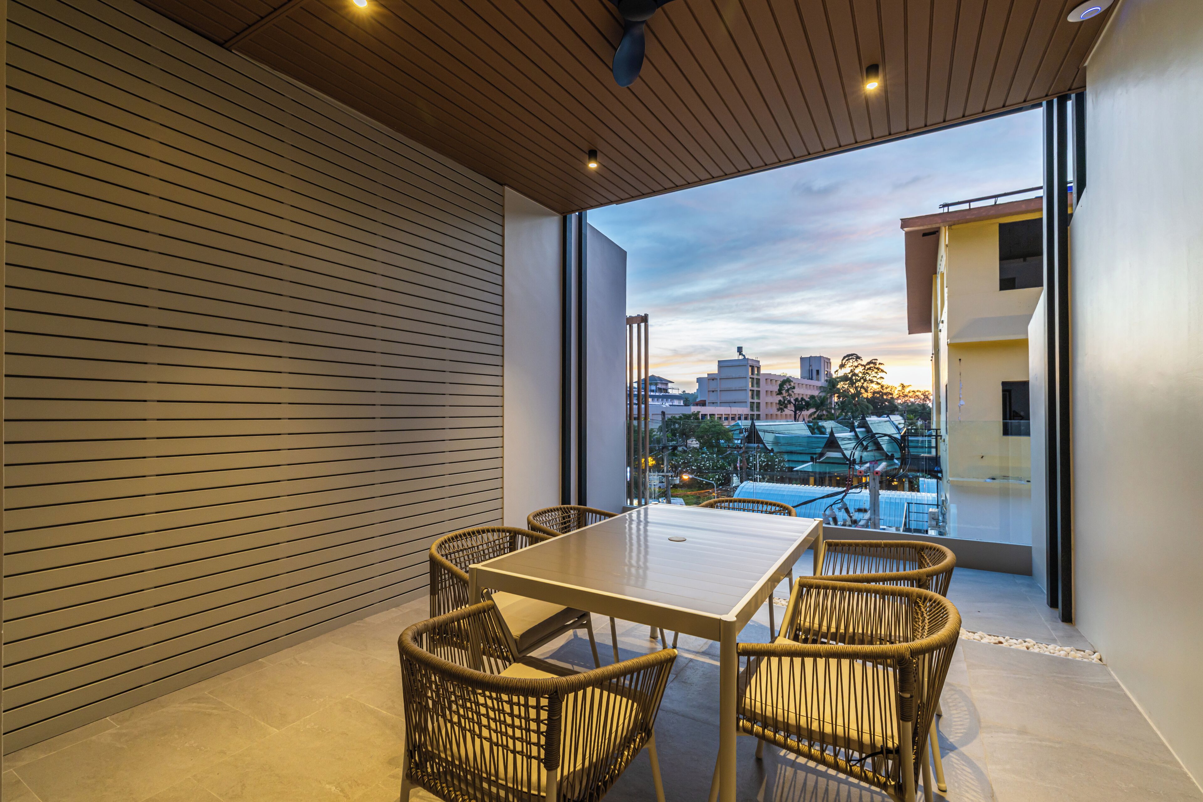 Villa with Private Pool | 露台/庭院