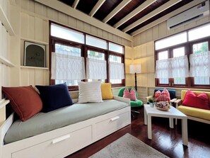 Antique house 6 people | منطقة المعيشة