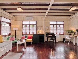 Antique house 6 people | منطقة المعيشة