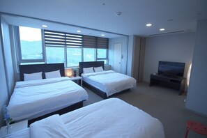 Room, Multiple Beds
