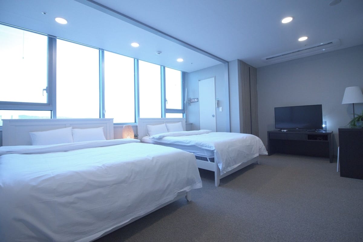 Twin Room, 2 Double Beds