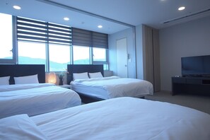 Habitación, varias camas | Wifi gratis