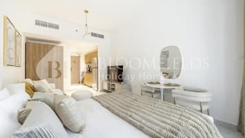 Apartment, Balkon | Bügeleisen/Bügelbrett, kostenloses WLAN